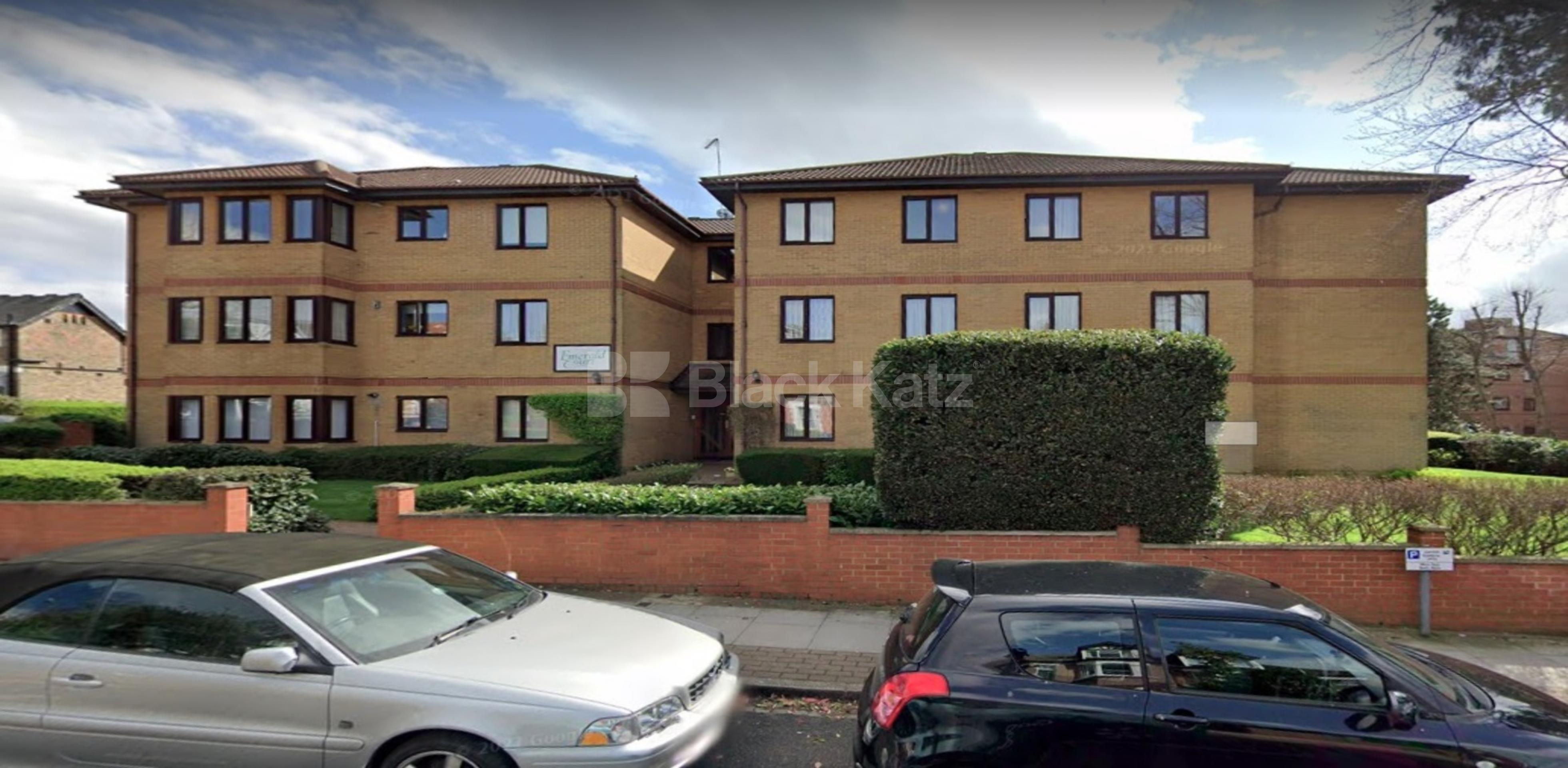 			3 Bedroom, 1 bath, 1 reception Apartment			 Woodside Park Road N12, woodside Park / North Finchley N12